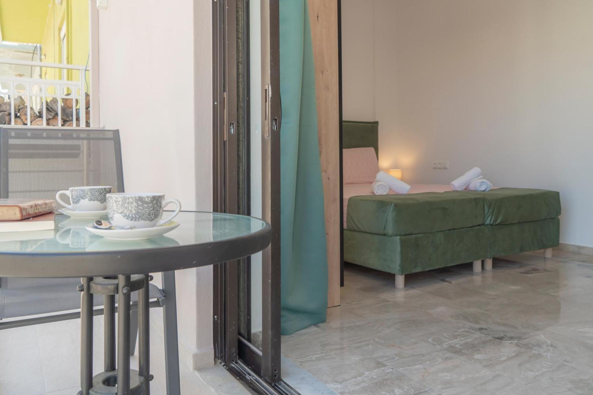 Neon 2Br Luxurious Central Apt Heraklion Esterno foto