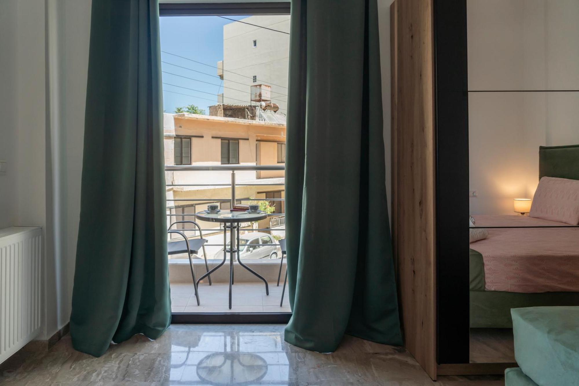 Neon 2Br Luxurious Central Apt Heraklion Esterno foto